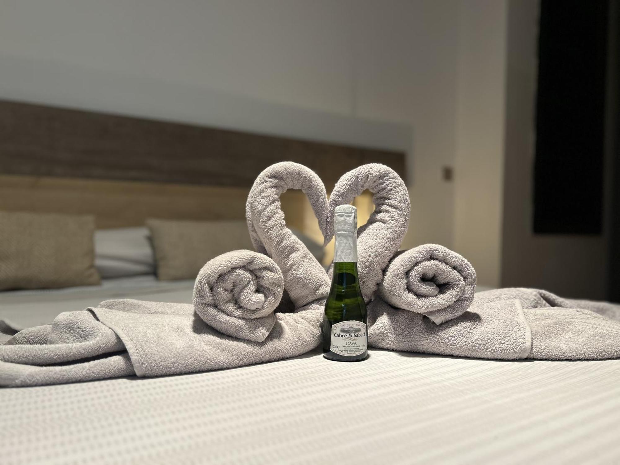 Lujo A Tu Alcance Con Spa Y Garaje Pleno Centro Уэльва Экстерьер фото