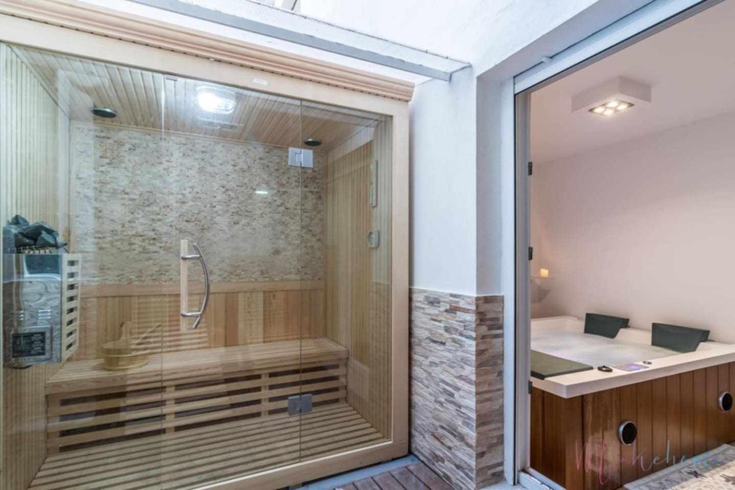 Lujo A Tu Alcance Con Spa Y Garaje Pleno Centro Уэльва Экстерьер фото